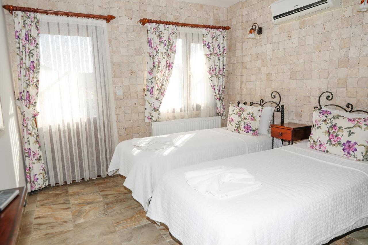 Villa Lotus Butik Otel 세페리히사르 외부 사진