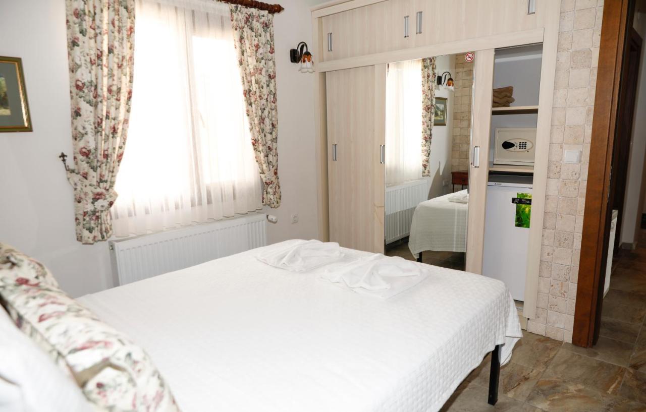 Villa Lotus Butik Otel 세페리히사르 외부 사진